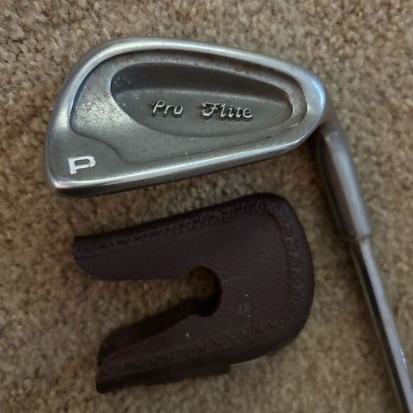 Spalding Top Flite RH Pitching Wedge Golf Club - Picture 1 of 10